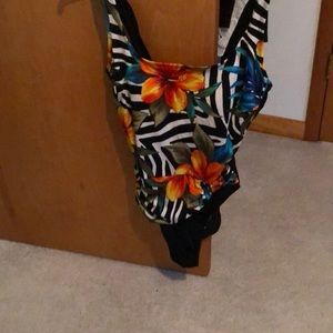 Longitude black floral one piece swimsuit size 8